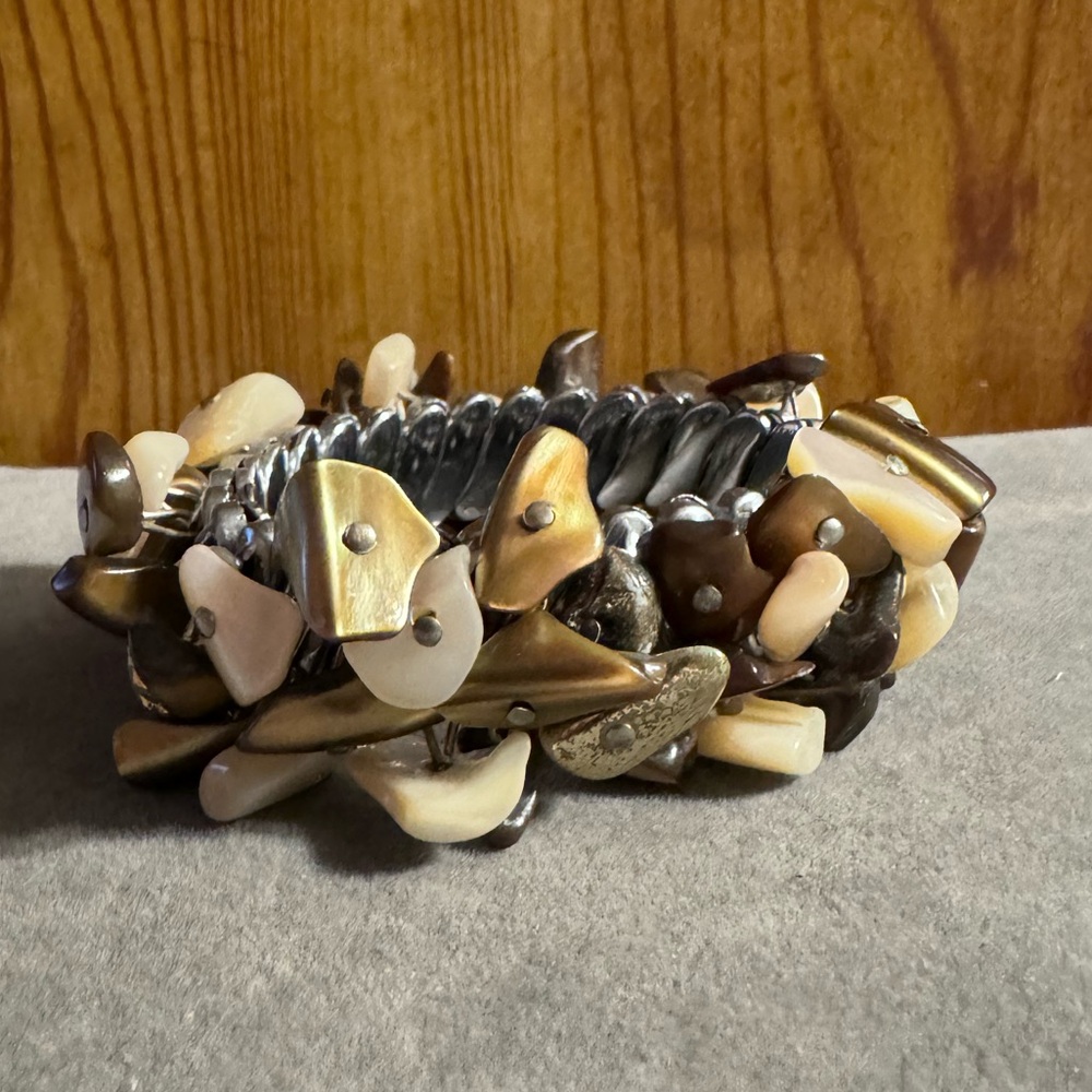 Silver Tone Cha Cha Expansion Mother of Pearl Bracelet